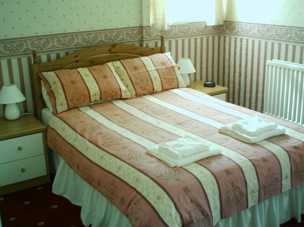 The Fernside Hotel Sandown Buitenkant foto